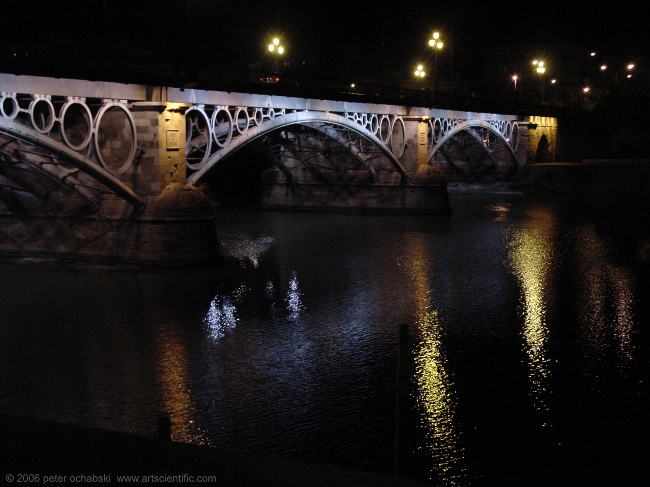 sevilla bridge night